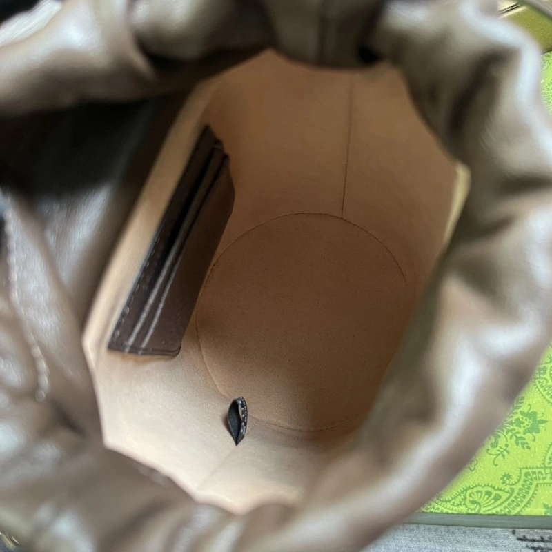 Gucci Bucket Bags 4011-0003