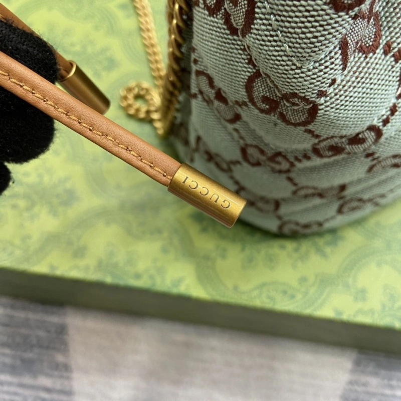 Gvc*1 bucket bags 4011-0026