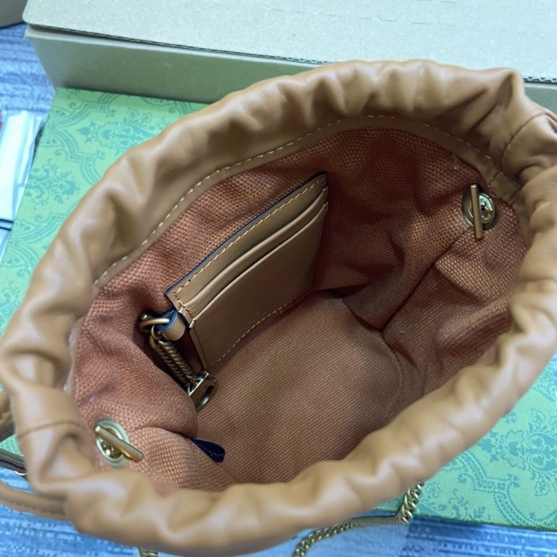 Gvc*1 bucket bags 4011-0026