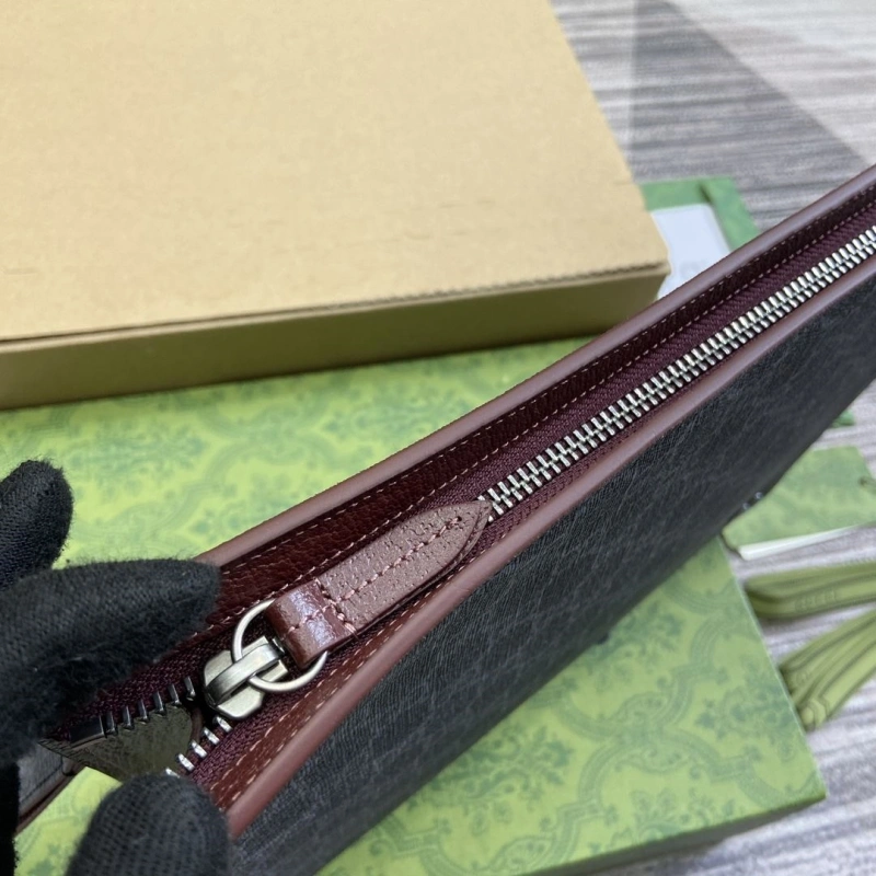 Gucci Clutch Bags 4011-0043