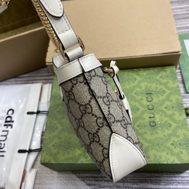 Gucci Top Handle Bags 4011-0052