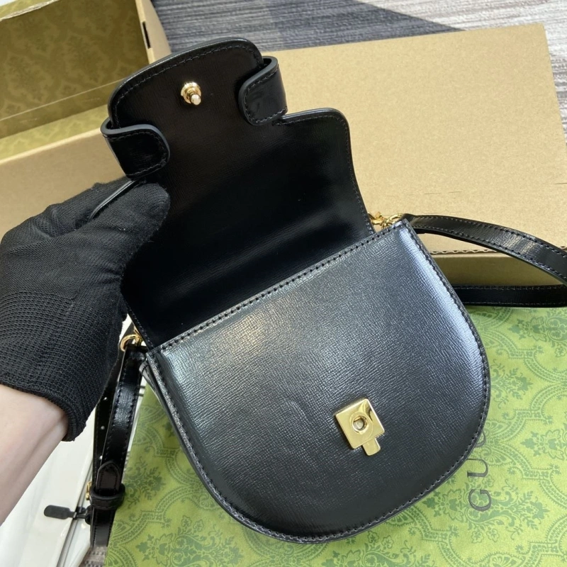 Gucci Top Handle Bags 4011-0061