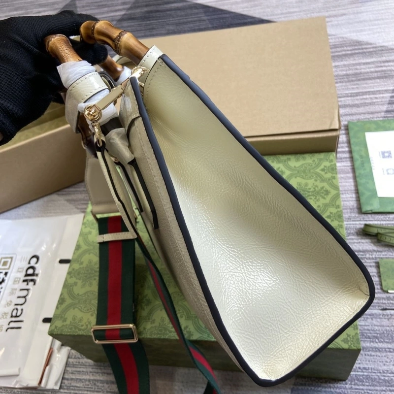 Gucci Top Handle Bags 4011-0066