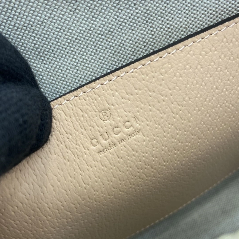 Gucci Clutch Bags 4011-0144