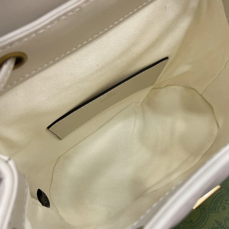 Gucci Backpacks 4011-0213