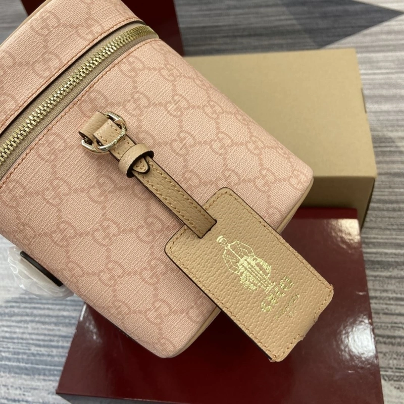 Gucci Cosmetic Bags 4011B-0117