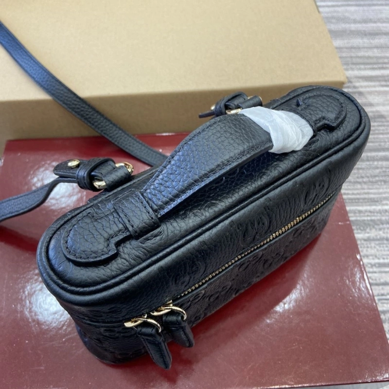 Gucci Cosmetic Bags 4011B-0122