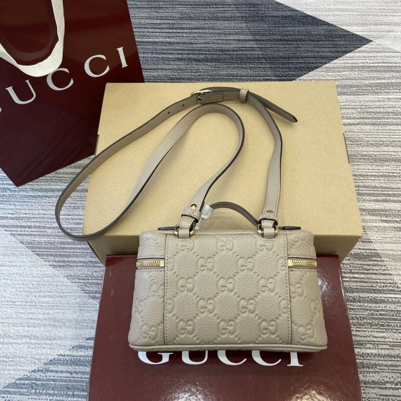 Gucci Top Handle Bags 4011C-0026