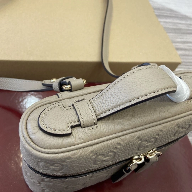 Gucci Top Handle Bags 4011C-0026