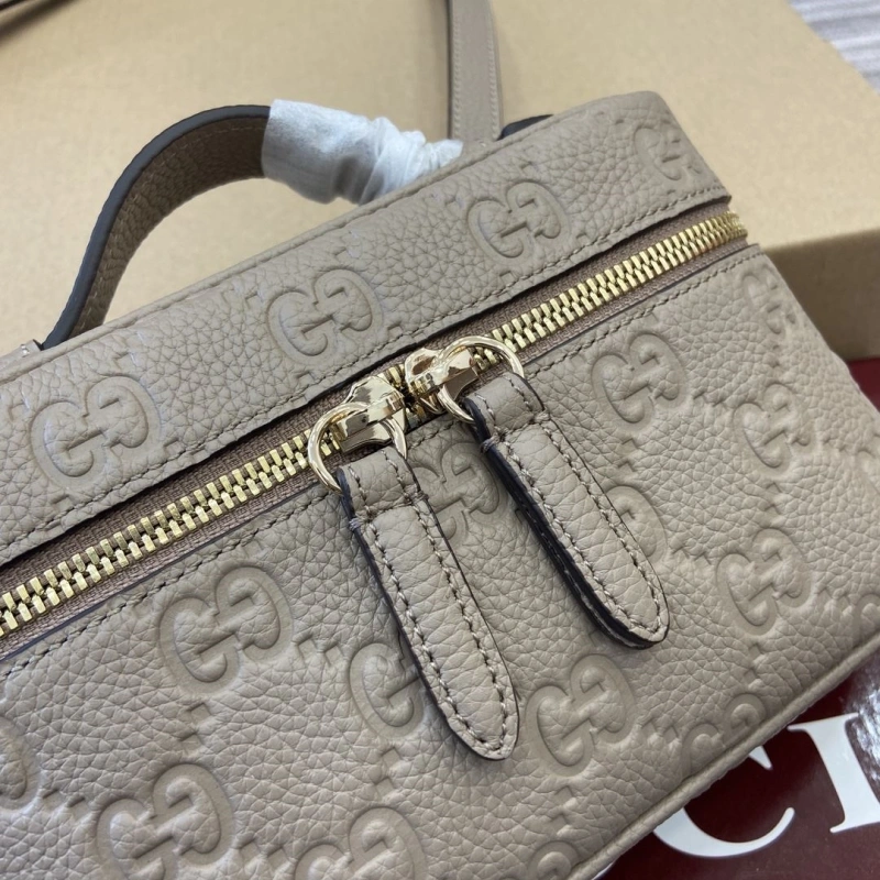 Gucci Top Handle Bags 4011C-0026