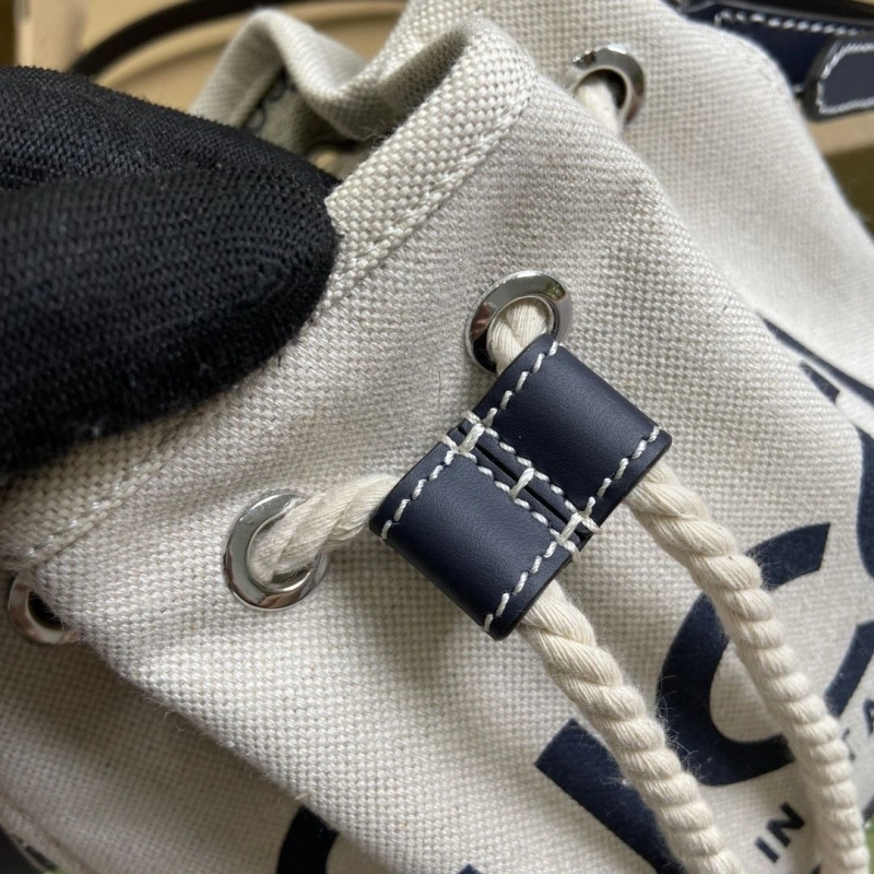 Gucci Bucket Bags 4011H-0109