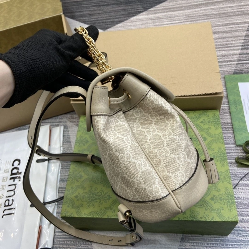 Gucci Backpacks 4011I-0006