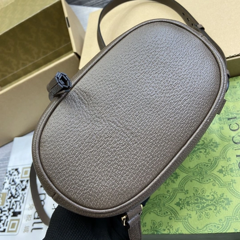 Gucci Backpacks 4011I-0008