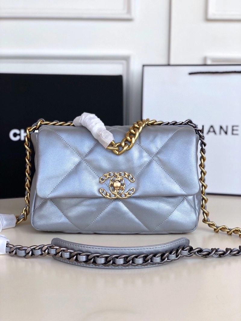 Chanel 19 Bags 4016A-0039