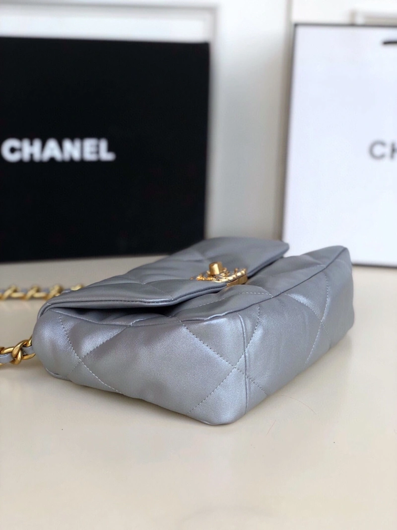 Chanel 19 Bags 4016A-0039