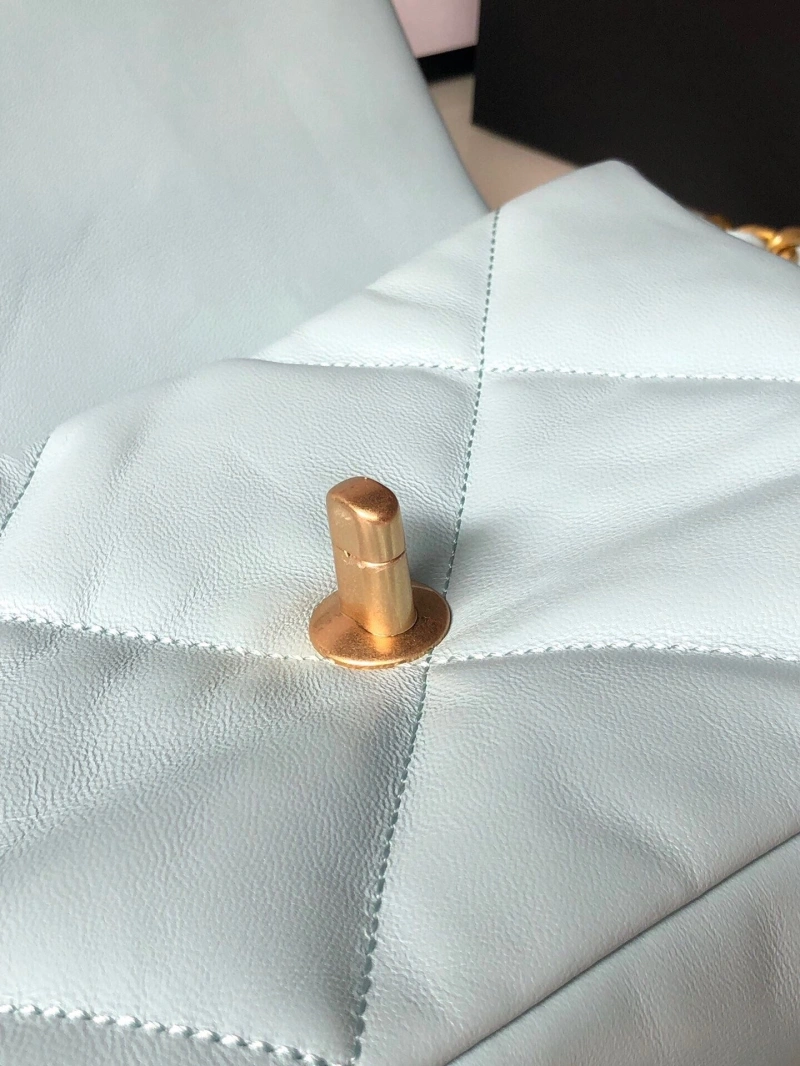 Chanel 19 Bags 4016A-0045