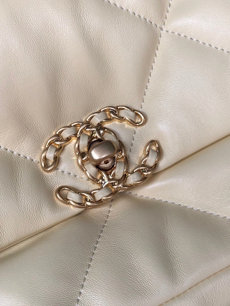 Chanel 19 Bags 4016A-0047