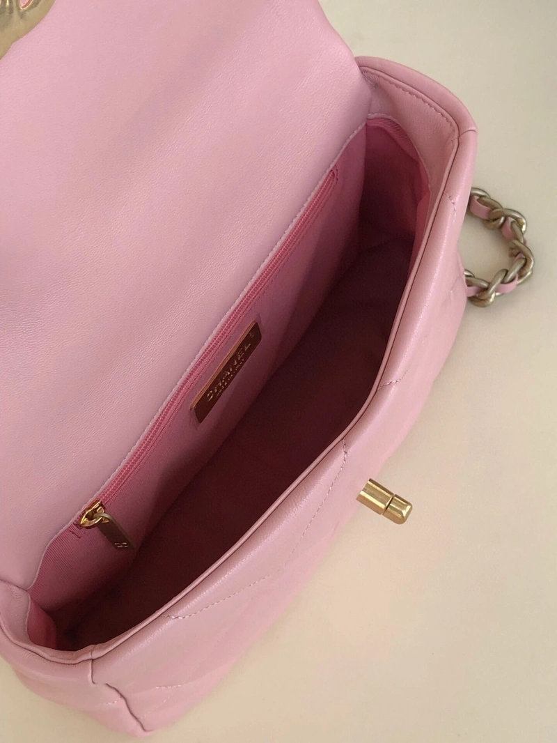 Chanel 19 Bags 4016A-0049