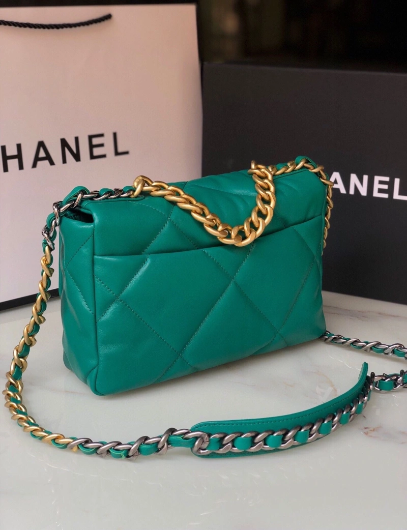 Chanel 19 Bags 4016A-0050