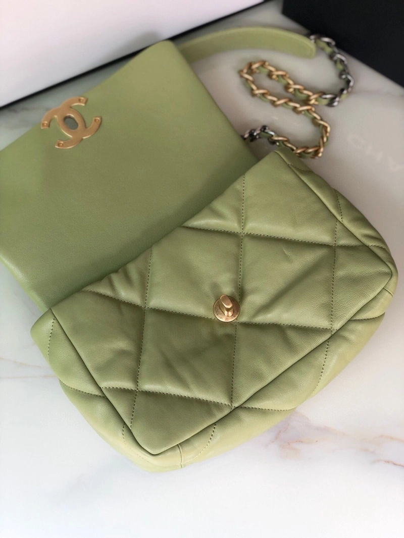 Chanel 19 Bags 4016A-0051