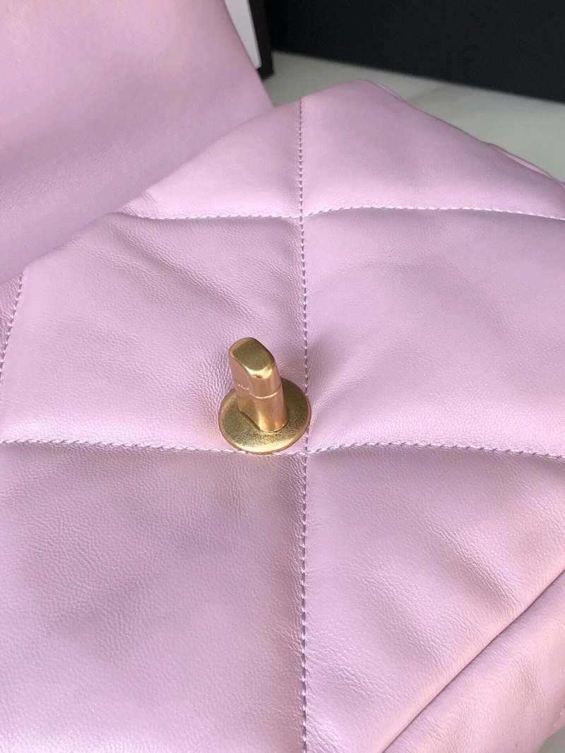 Chanel 19 Bags 4016A-0052