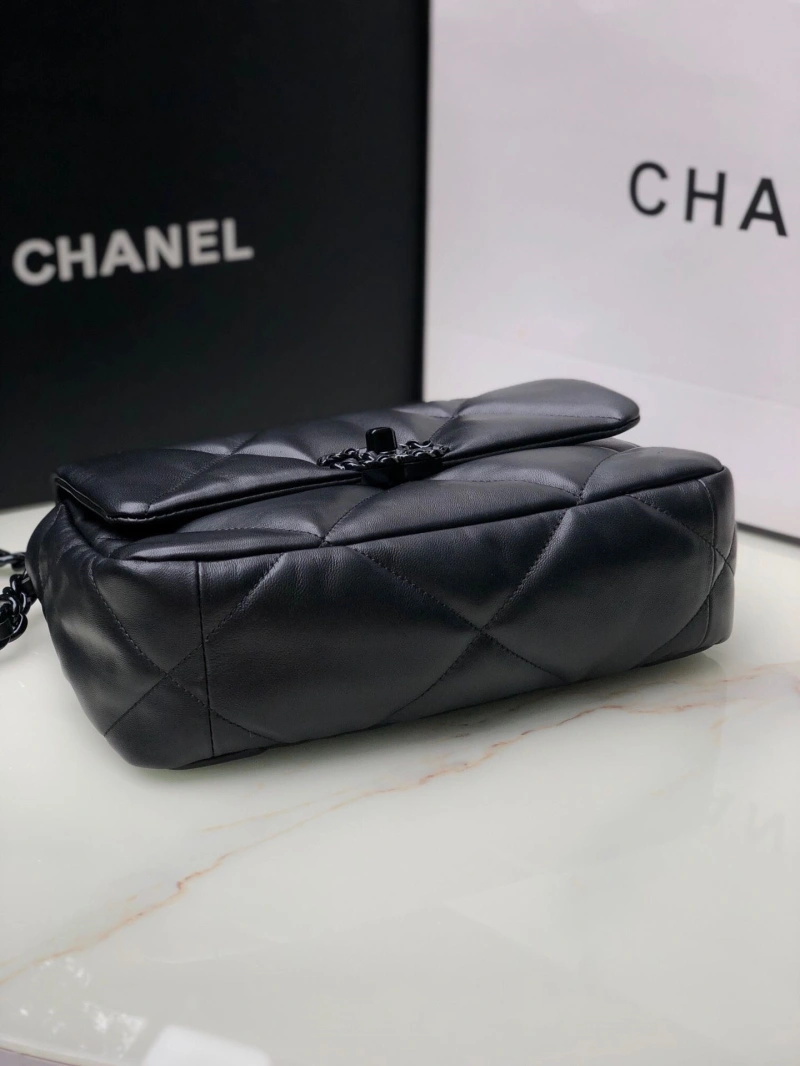 Chanel 19 Bags 4016A-0060