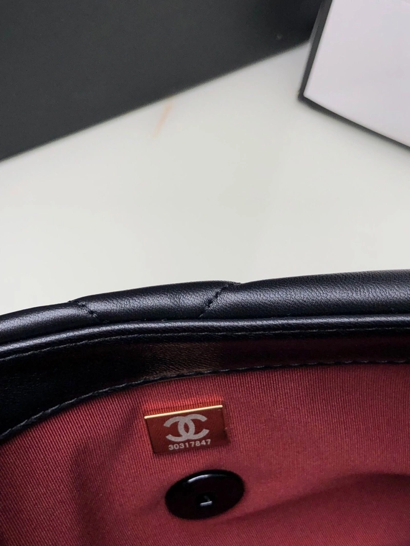 Chanel 19 Bags 4016A-0060