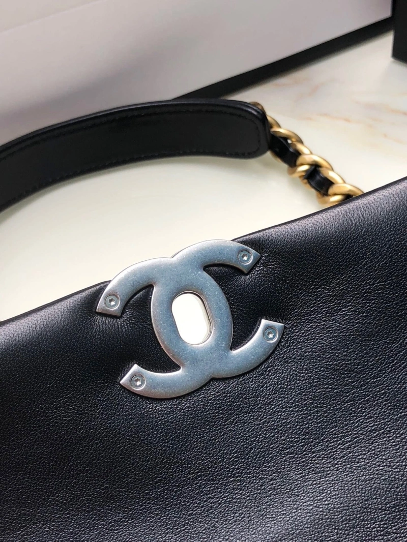 Chanel 19 Bags 4016A-0061