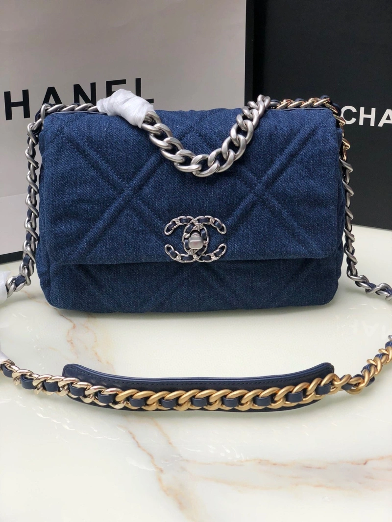 Chanel 19 Bags 4016A-0068