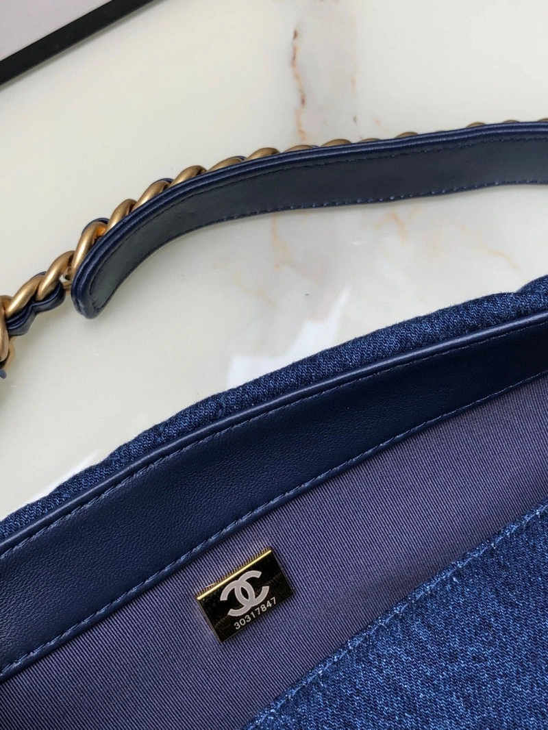 Chanel 19 Bags 4016A-0068