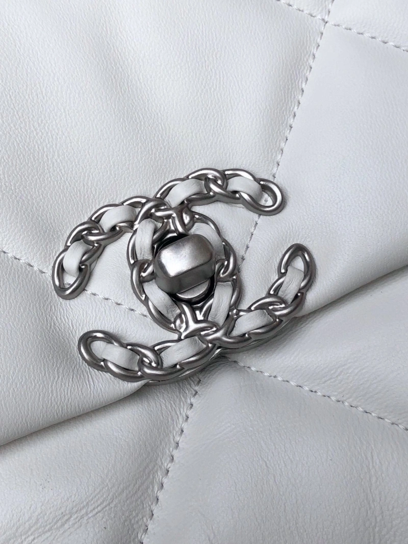 Chanel 19 Bags 4016A-0069