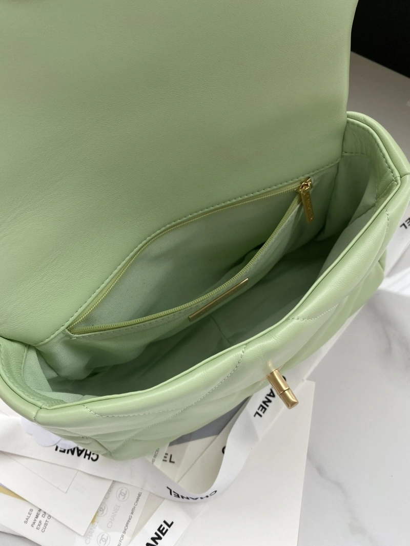 Chanel 19 Bags 4016A-0070