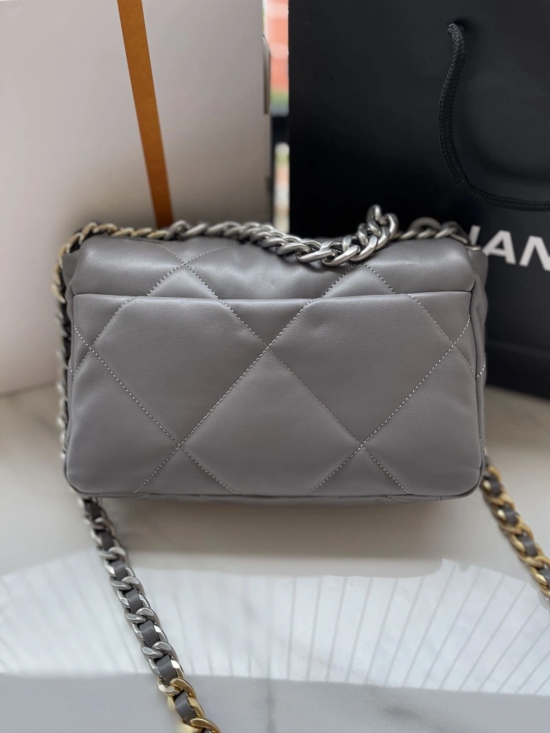 Chanel 19 Bags 4016A-0072