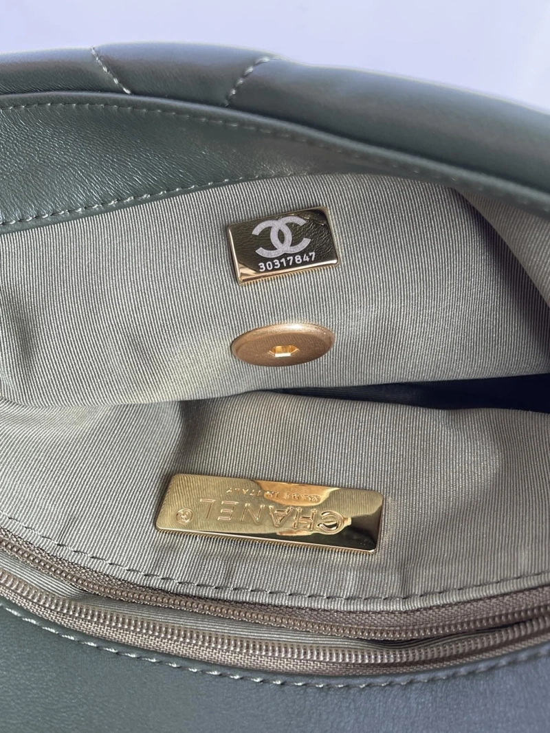 Chanel 19 Bags 4016A-0078
