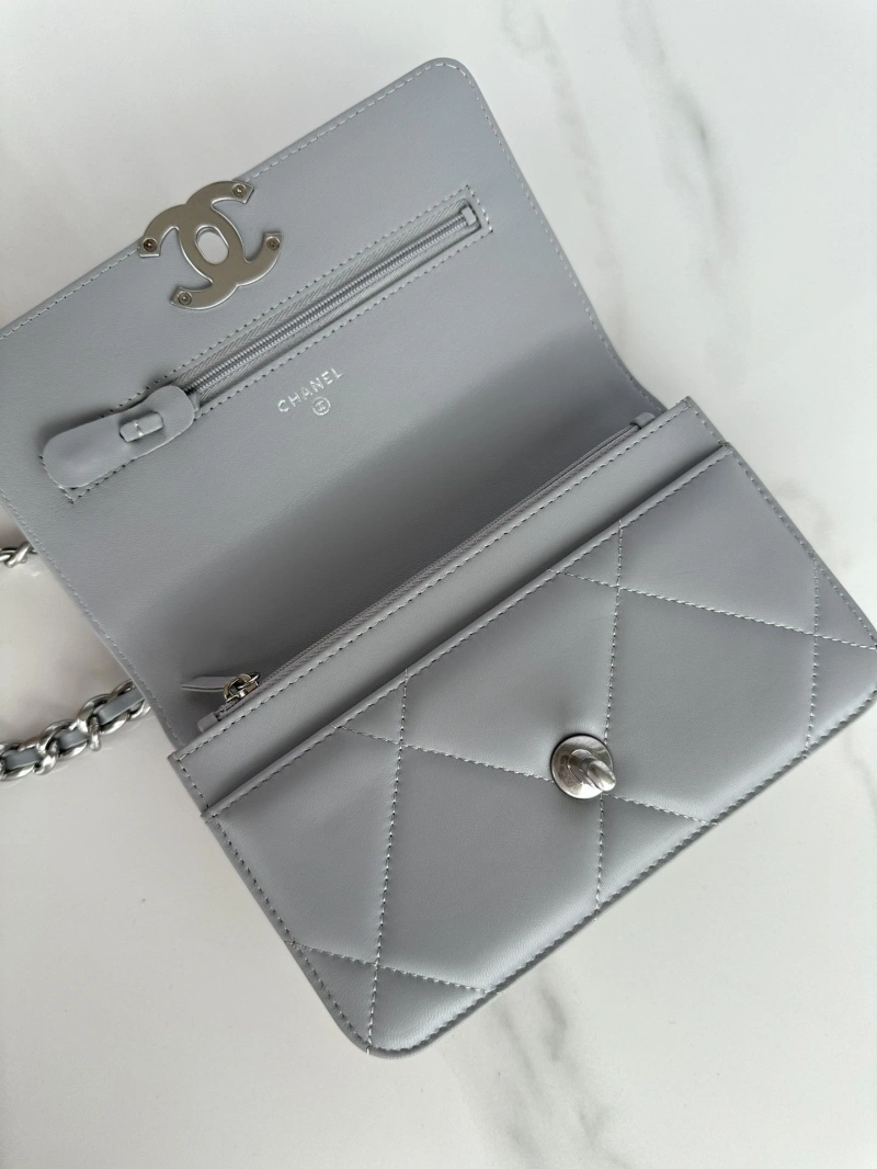 Chanel 19 Bags 4016A-0158