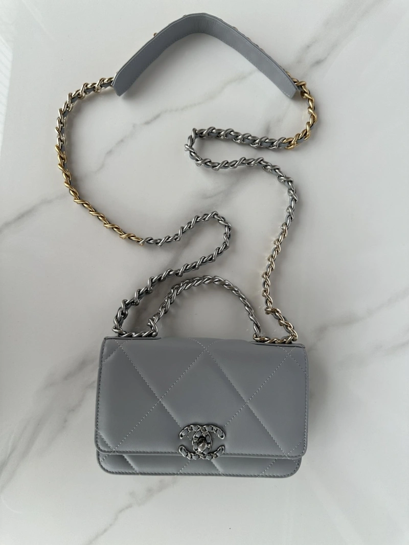 Chanel 19 Bags 4016A-0158