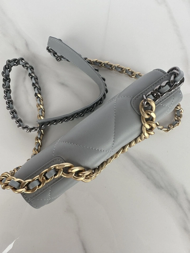 Chanel 19 Bags 4016A-0159