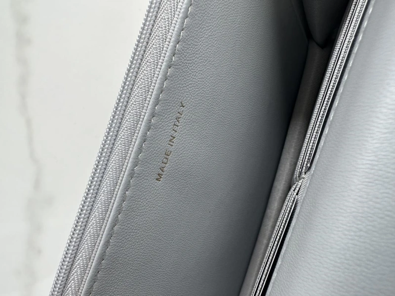 Chanel 19 Bags 4016A-0159