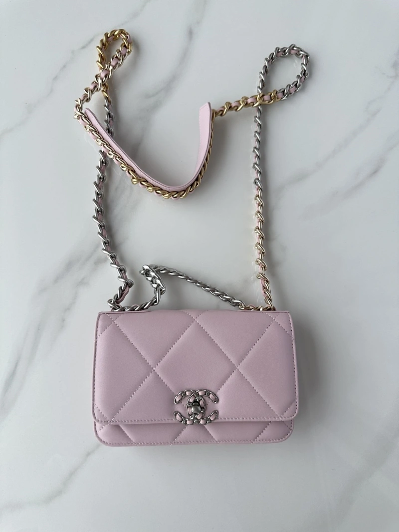 Chanel 19 Bags 4016A-0160