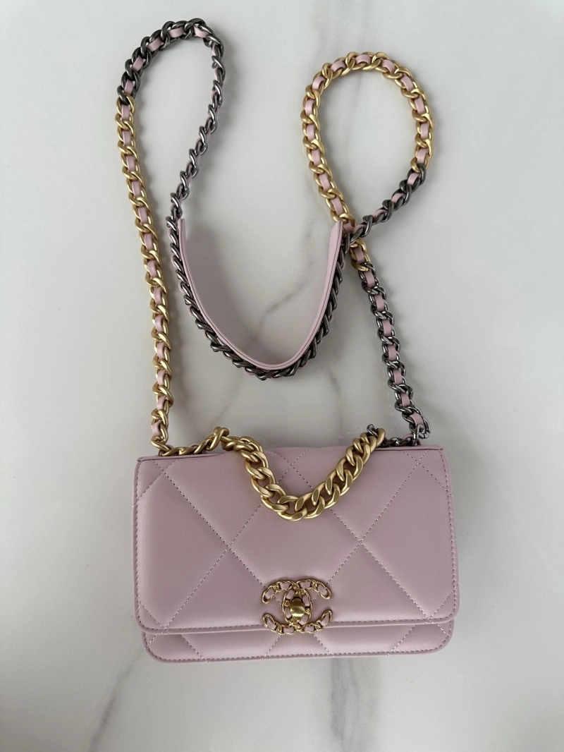 Chanel 19 Bags 4016A-0161