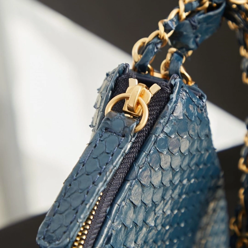 Chanel Top Handle Bags 4016A-0547