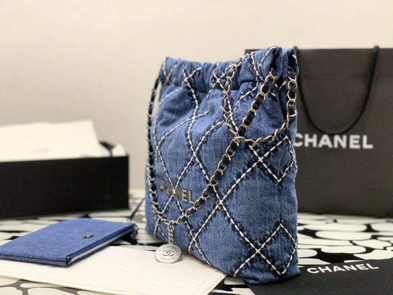 Chanel Shopping Bags 4017-0038