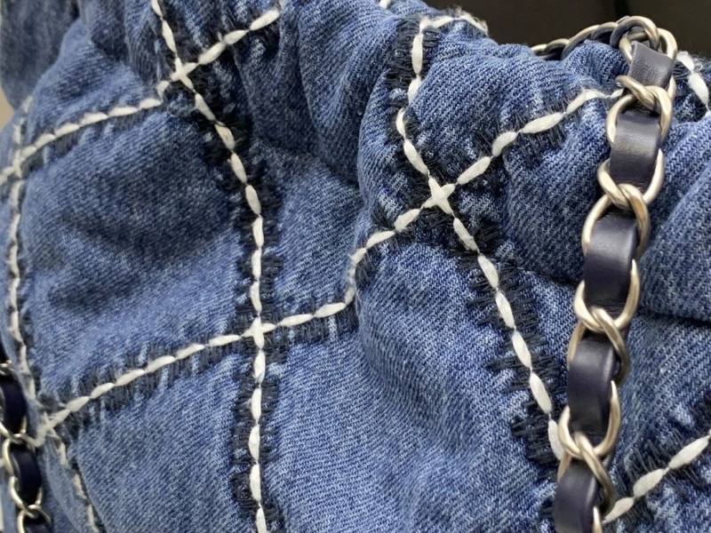 Chanel Shopping Bags 4017-0038