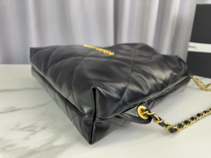 Chanel Shopping Bags 4017-0040