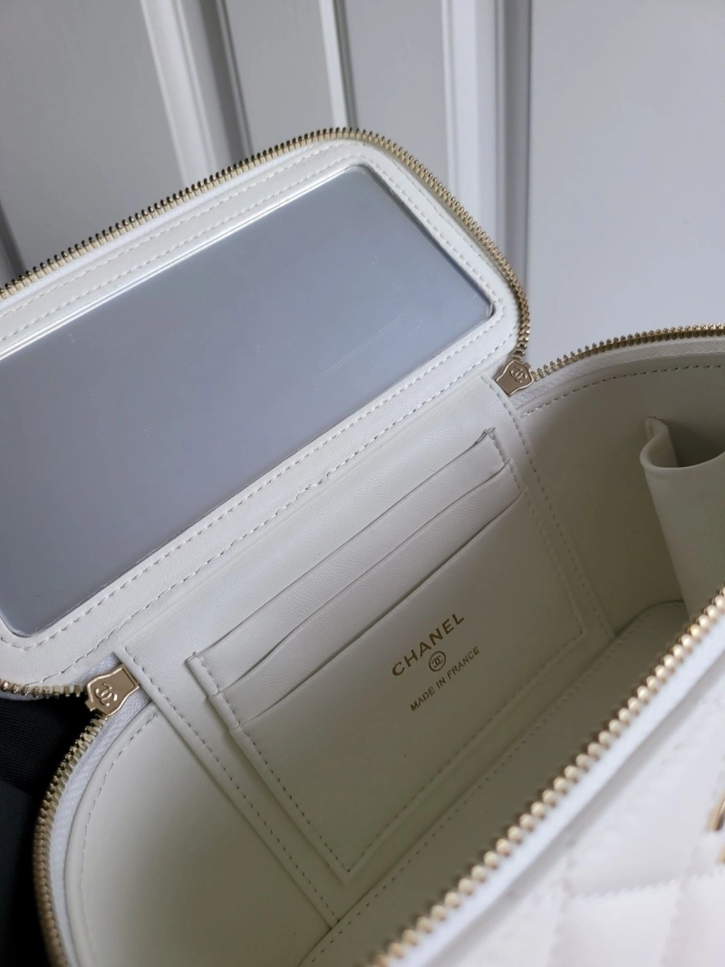 Chanel Cosmetic Bags 4017-0046