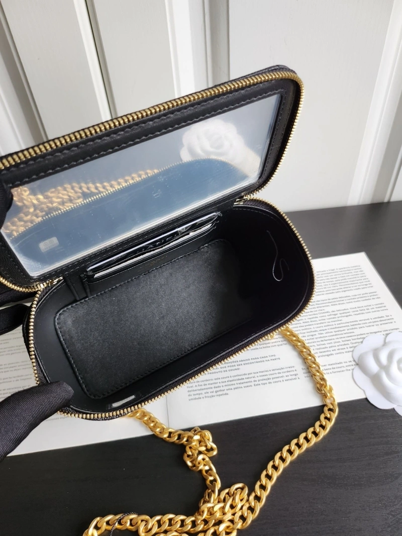Chanel Cosmetic Bags 4017-0074