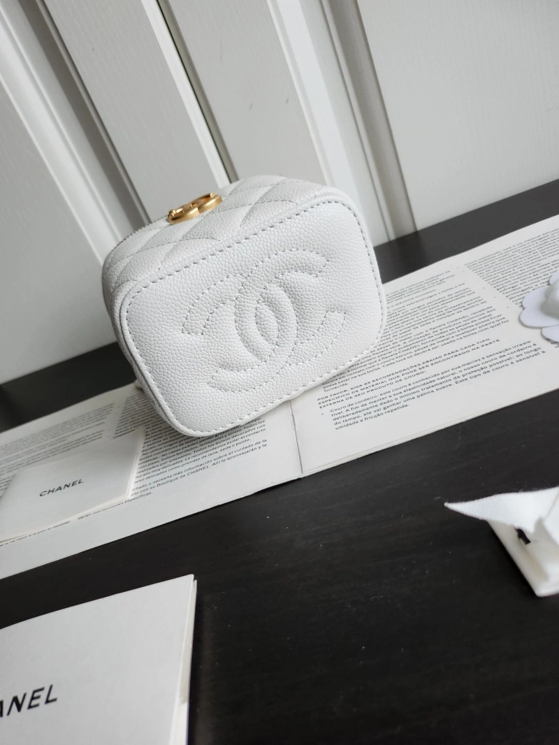 Chanel Cosmetic Bags 4017-0075