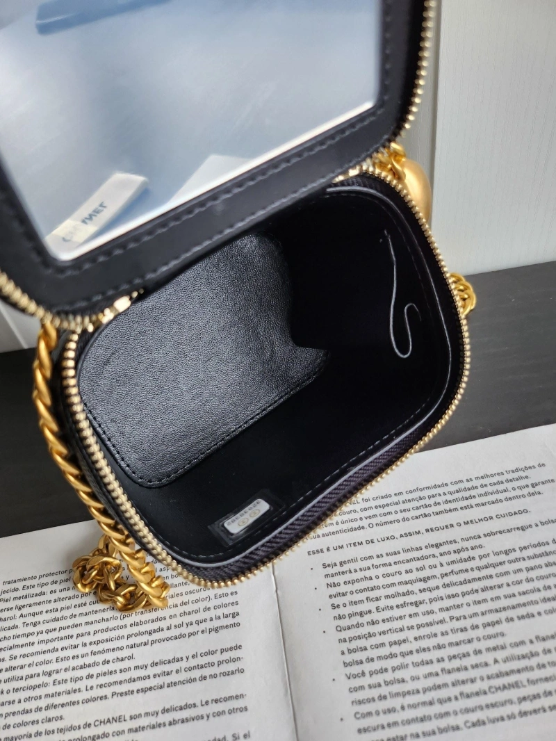 Chanel Cosmetic Bags 4017-0076