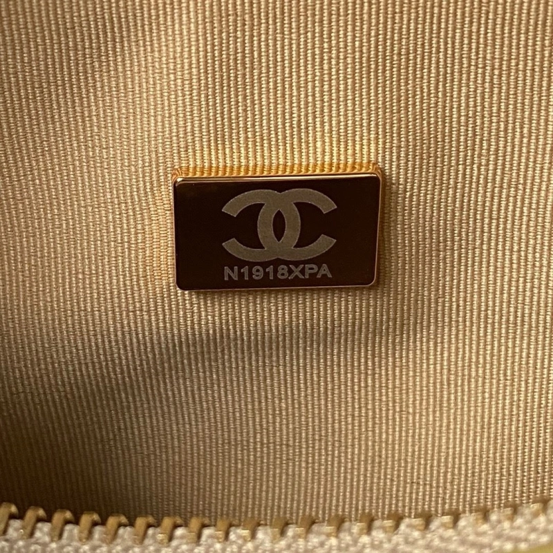 Chanel Shopping Bags 4017-0164