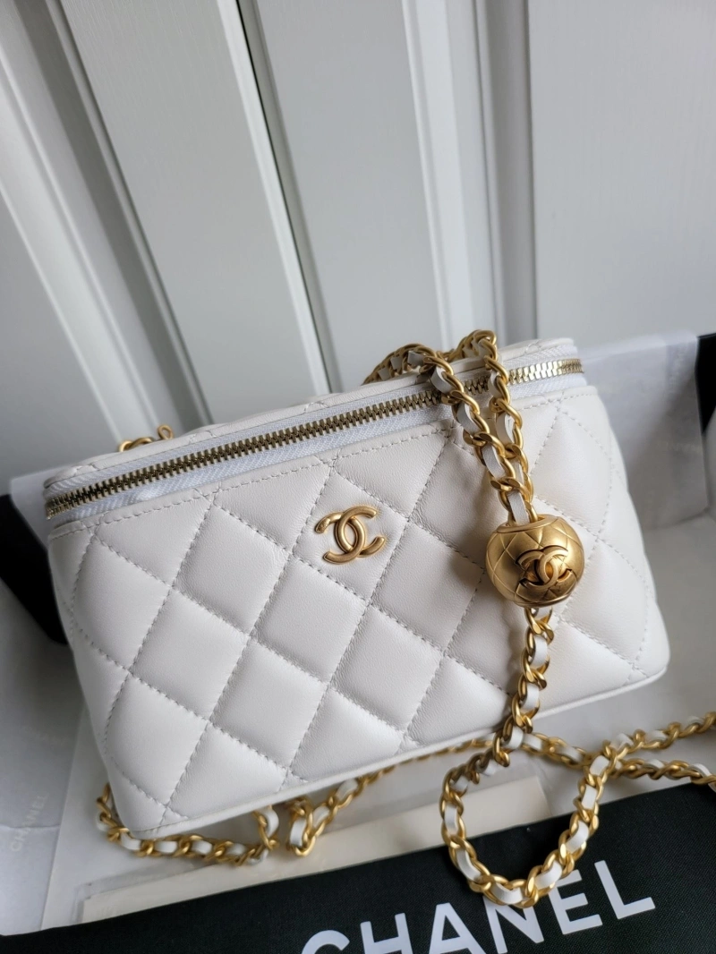 Chanel Cosmetic Bags 4017-0227